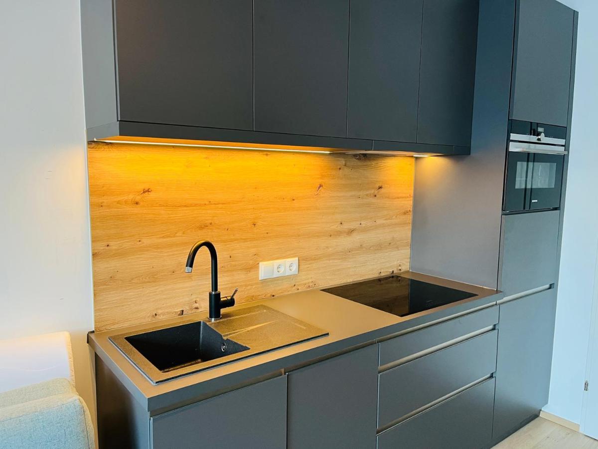 Das Taja Paznaun Penthouse Apartments See Exterior photo
